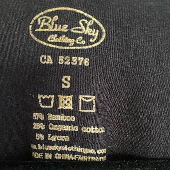 BLUE sky tunic size small - Picture 3 of 4